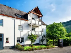 Weingut & Gästehaus Christoph Clüsserath