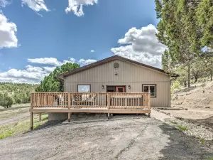 Modern Mtn Home with Sports Court, Near Alto Lake!