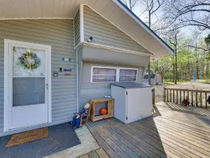 Athens Vintage Fishing Cabin on Elk River!