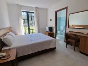 Hotel Montegrino Lakeview