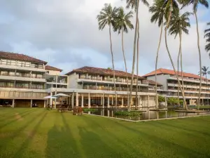 The Blue Water - Geoffrey Bawa Heritage - City Resort Hotel
