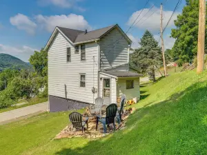 Near Hiking Trails Central Emporium Home