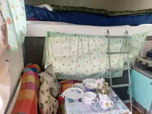 Secluded Converted Horsebox Retreat in Welcombe