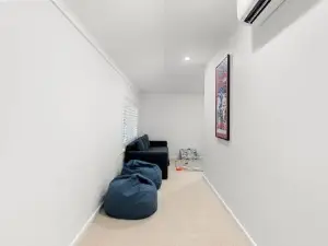 Piambong House