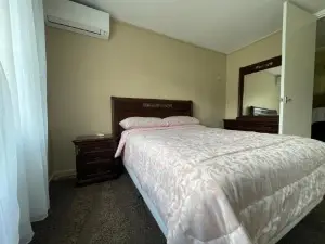 Canberra Hospital Locum Welcome - 2BR House