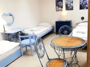 Guest House Factory
