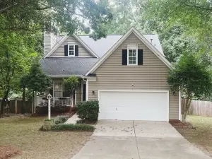 Oasis for the entire family- w/ backyard and patio