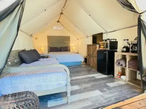 8 Blue River Camp - Glamping Cabin