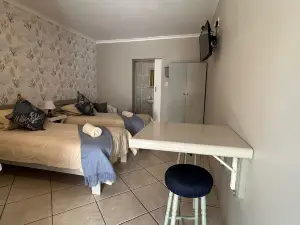 Room in Apartment - Cozy Crner, Home Away from Home, Near from Pristine Beaches Num2