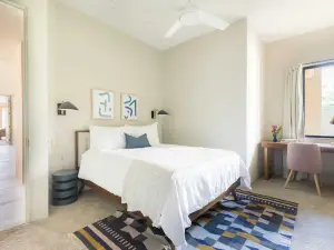 Moonshine by Avantstay 현대적이고 세련된 부동산 w/ 바, 화덕 & 핫 터브 5 베드룸