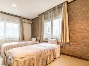 Petit Hotel Enchante