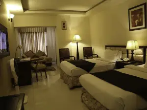 Desert Palm Hotel