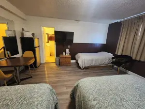 Centennial Motel