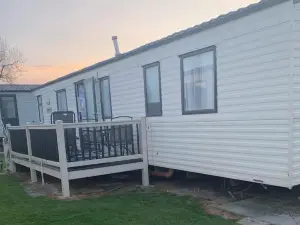 Big2Vacation2 Exclusive at New Beach Caravan Park