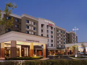 Courtyard Toronto Brampton