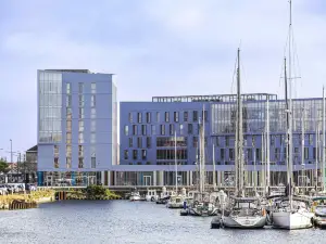 敦刻爾克中央火車站美居酒店