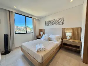 Villeta Getaway Pool Balcony Relax Vibes