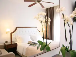 Armata Boutique Hotel