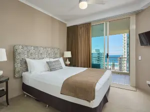 Maldives Resort Main Beach, Gold Coast