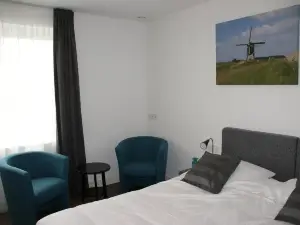 Guest Room BB108