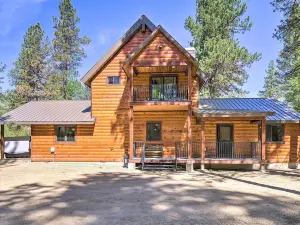 Newly Renovated Garden Valley Cabin w/ Hot Tub