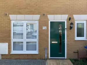 Dorla Homes - Luxurious 3 bedroom in Sittingbourne