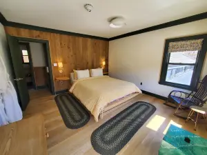 Little Cat Lodge