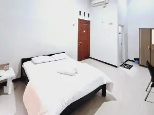 OYO 라이프 93186 HKP 홈스테이 샤리아