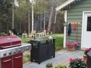 Cozy Cabin/Near Lake/Sugarloaf/Hike/Snowmobile Atv Access/Pets ok