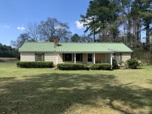 Private Country Home- 15 mins from Moultrie/Adel