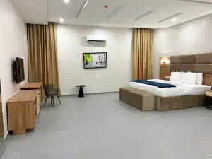 Ruthmour  Hotel and Treasure Suites
