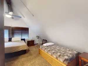 Rustic Cabin in the Forest with WiFi - Perfect for Year-Round Getaways - Dogs OK