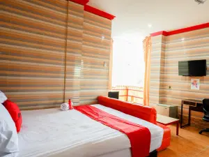 RedDoorz Near Kendari Beach 2