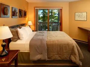 The Pointe Hotel and Suites