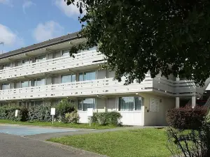 Brit Hôtel Dinan - Taden