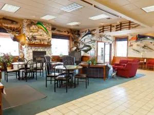 Benny's Colville Inn