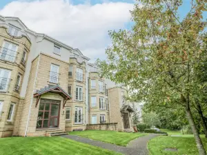 Tweed Apartment