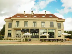 カサ デ ビアヘイロス by パンドラ ホテレス