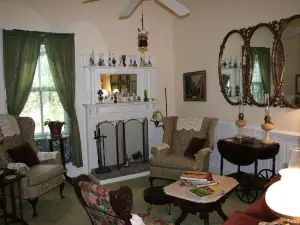 Country Manor