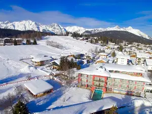 一流的伊甸酒店 - Tirol 的活動和健康酒店在海拔1200米