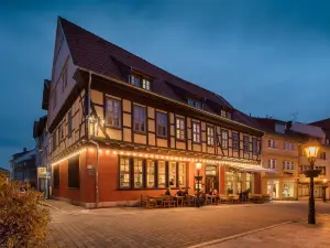 Mühlhäuser Hof und Stadtmauer