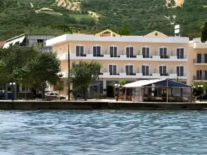 Hotel Kiani Akti