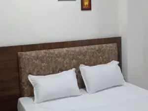 Hotel Royal Sagar , Sagar