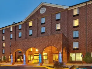 Holiday Inn Express Harrisburg East - Hershey Area