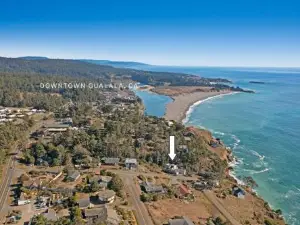 Seaflower Cove: Spacious 4Bd Waterfront Retreat