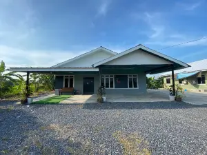 TERATAK D' CHEMUMAQ ARAU