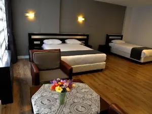 Grand Park Hotel