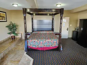 Town House Inn and Suites