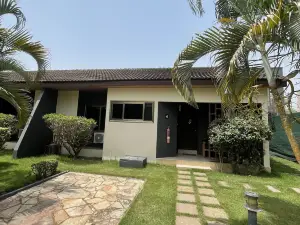 Travellers Palm Court