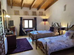 Grapevine Manor